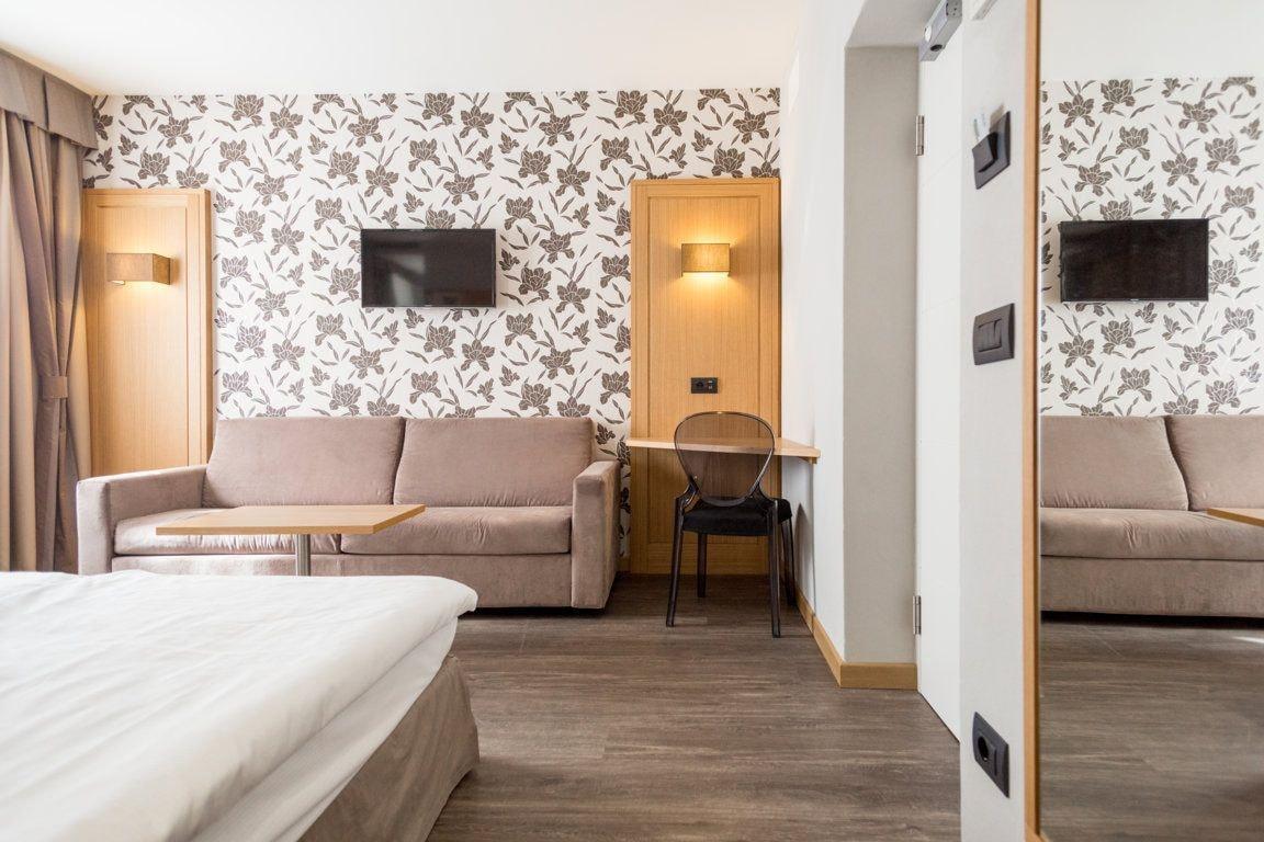 Hotel Pace Тори дел Бенако Екстериор снимка
